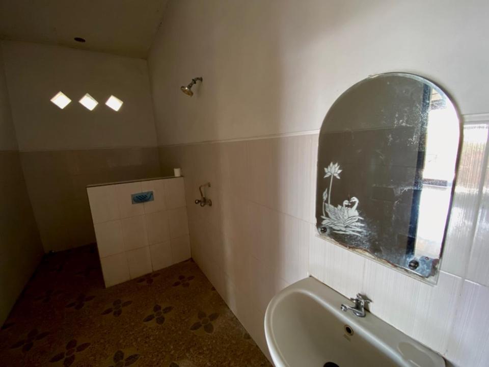 Sriganesh Apartment Ambat Bagian luar foto